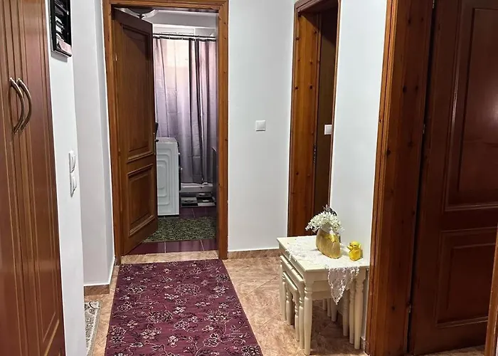 Mema 2 Apartman Piqeras