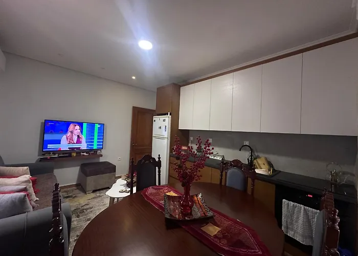 Mema 2 Apartman Piqeras